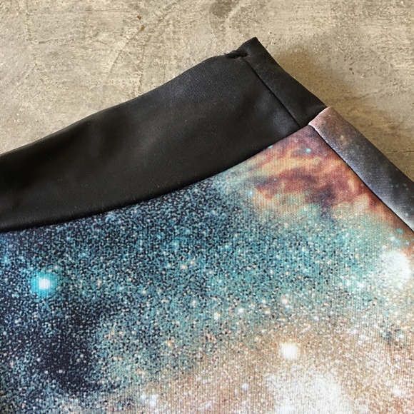Galaxy skater skirt - Picture 2 of 5